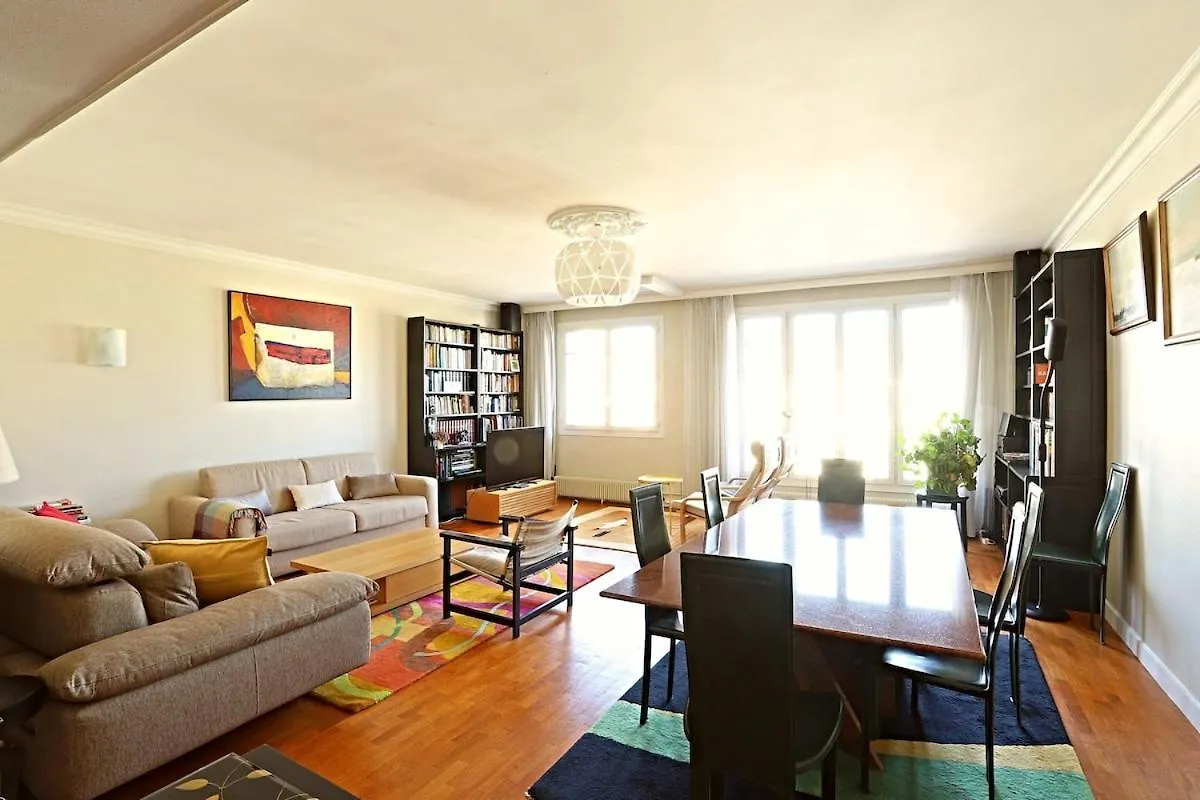 Beautiful Apartment Gobelins Paris França